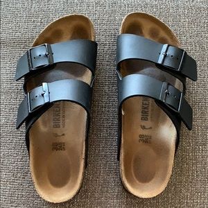 Birkenstock Black Arizona Soft Footbed